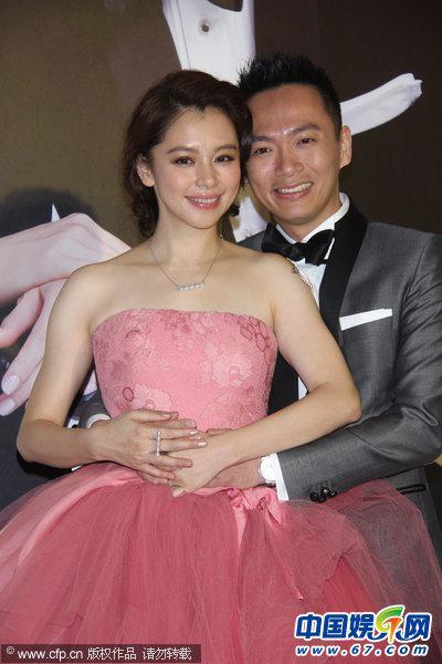 徐若瑄婚宴奢侈现场曝光 与老公李云峰嘴对嘴热吻