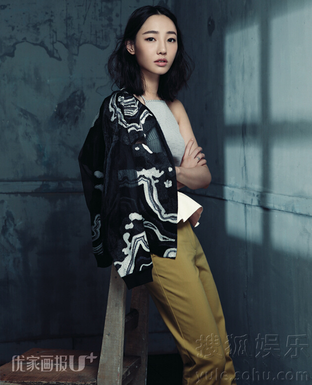     白百何冷艳登封面 摩登造型打造另类宫廷风