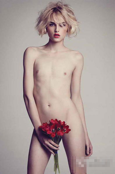 全球最美男模宣布已变性 未来不会再走男装秀