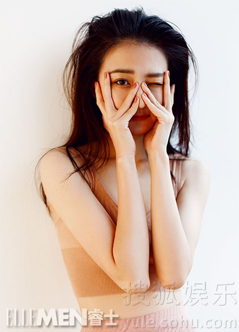     甄嬛小妹初长成 徐璐性感写真上演致命诱惑