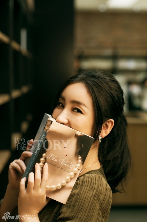     秦海璐气质写真 