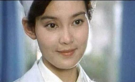 混血明星揭秘 潘虹李小璐有俄罗斯血统 混血明星揭秘 潘虹李小璐有俄罗斯血统