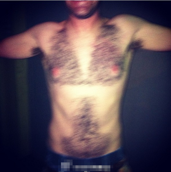 这款比基尼露点了