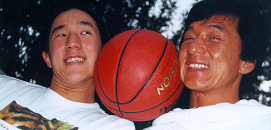 揭秘房祖名吸毒“自毁”：龙太子从小缺父爱