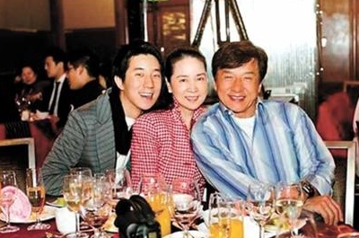 揭秘房祖名吸毒“自毁”：龙太子从小缺父爱