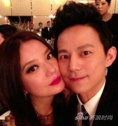 赵薇何炅调侃像亲姐妹
