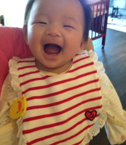 大S晒宝宝成长照