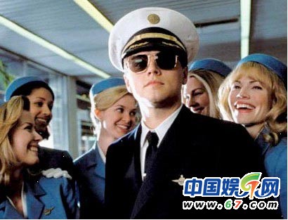 图揭莱昂纳多20年心酸“冲奥”路 青老对比照惹人怜