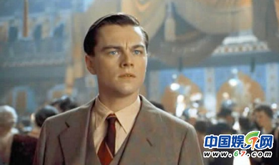 图揭莱昂纳多20年心酸“冲奥”路 青老对比照惹人怜