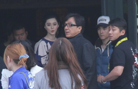 成龙范冰冰同场亮相