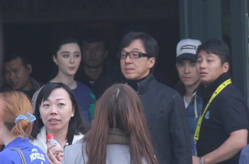 成龙范冰冰同场亮相