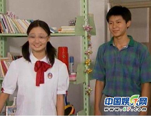 韩庚李晨何润东王烁揭牛萌萌与张默恋情曝光前情史