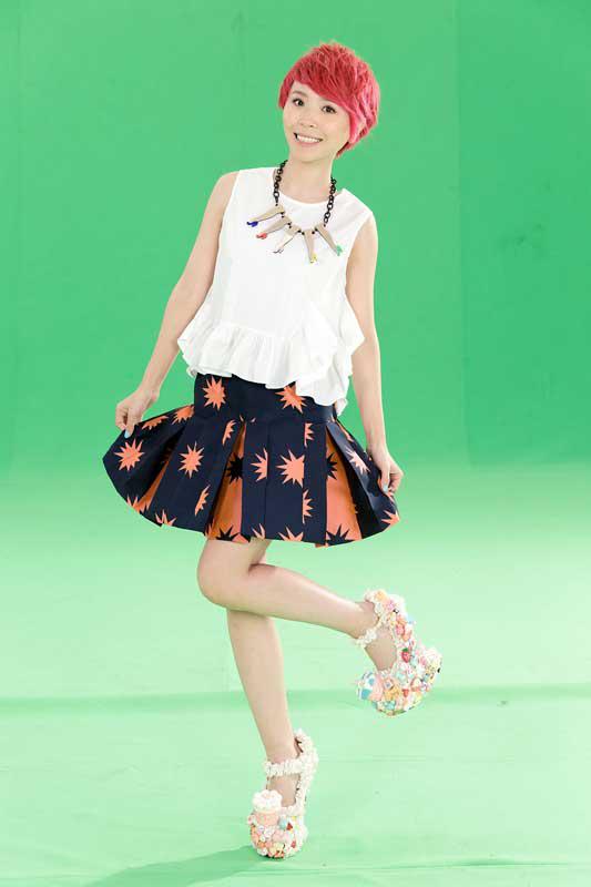 黄雅莉《恋爱烘焙中》MV首发 与型男浪漫拍拖 黄雅莉《恋爱烘焙中》MV首发 与型男浪漫拍拖