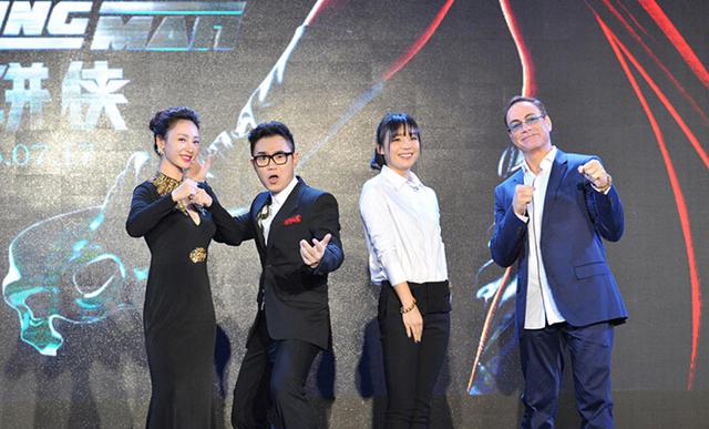 尚格云顿助阵大鹏新片 柳岩袁姗姗斗艳