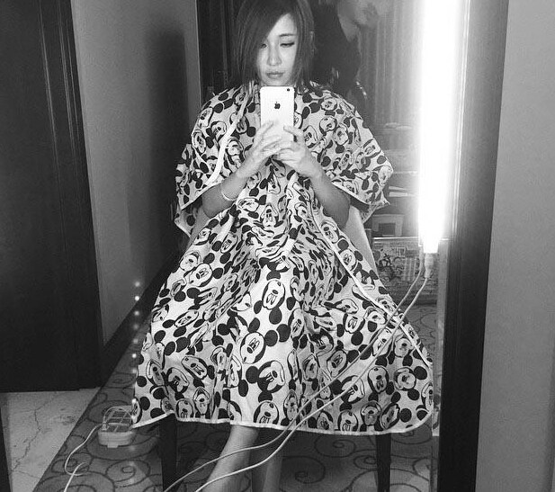 萧亚轩新造型嘟嘴自拍 一脸风骚心情靓爆