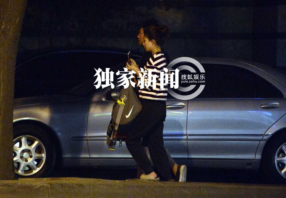 “文体恋”殷桃李金羽会友 手挽手返爱巢