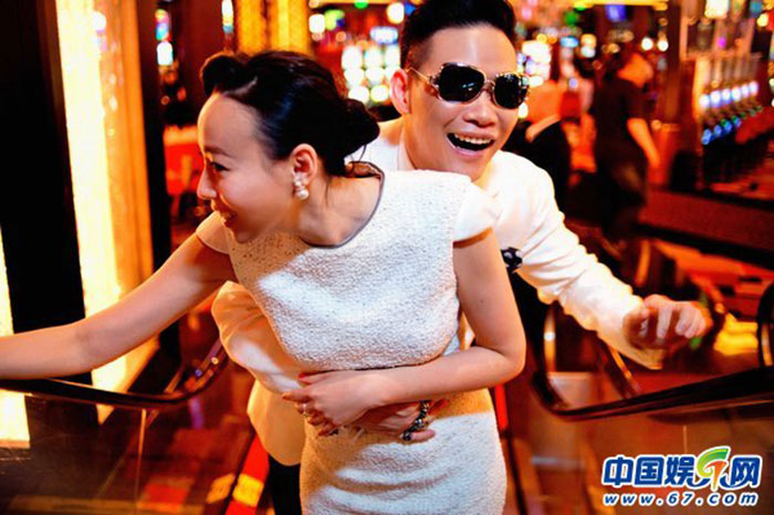 苏永康二婚谢霆锋避谈王菲 周慧敏携夫亮相