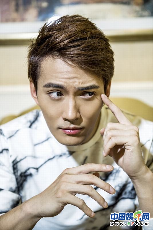 徐正曦封面大片显格调 将赴广州宣传新电影