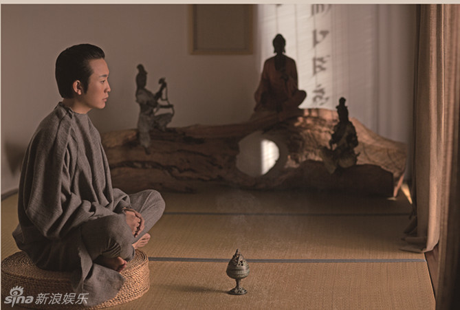 李玉刚禅意写真曝光 新造型显宁静韵味 