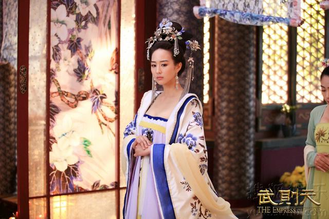张钧甯武则天传奇纯美剧照曝光 酥胸诱人
