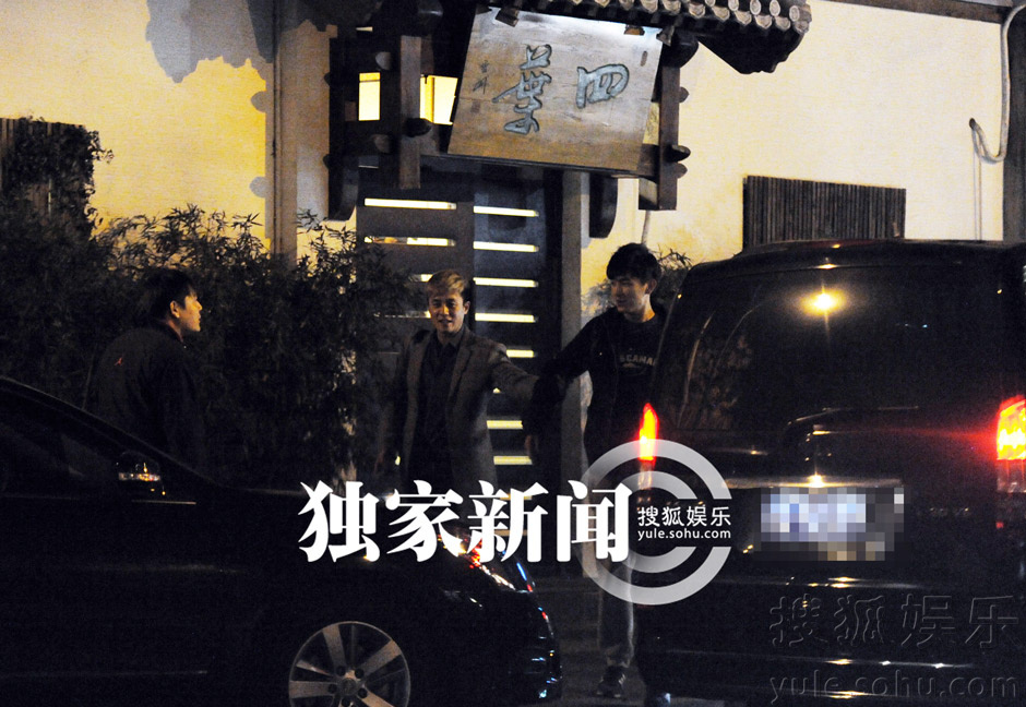 曝杜淳熊乃瑾密恋近半年 女方甜蜜探班亲密会友