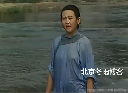 许晴湿身剧照
