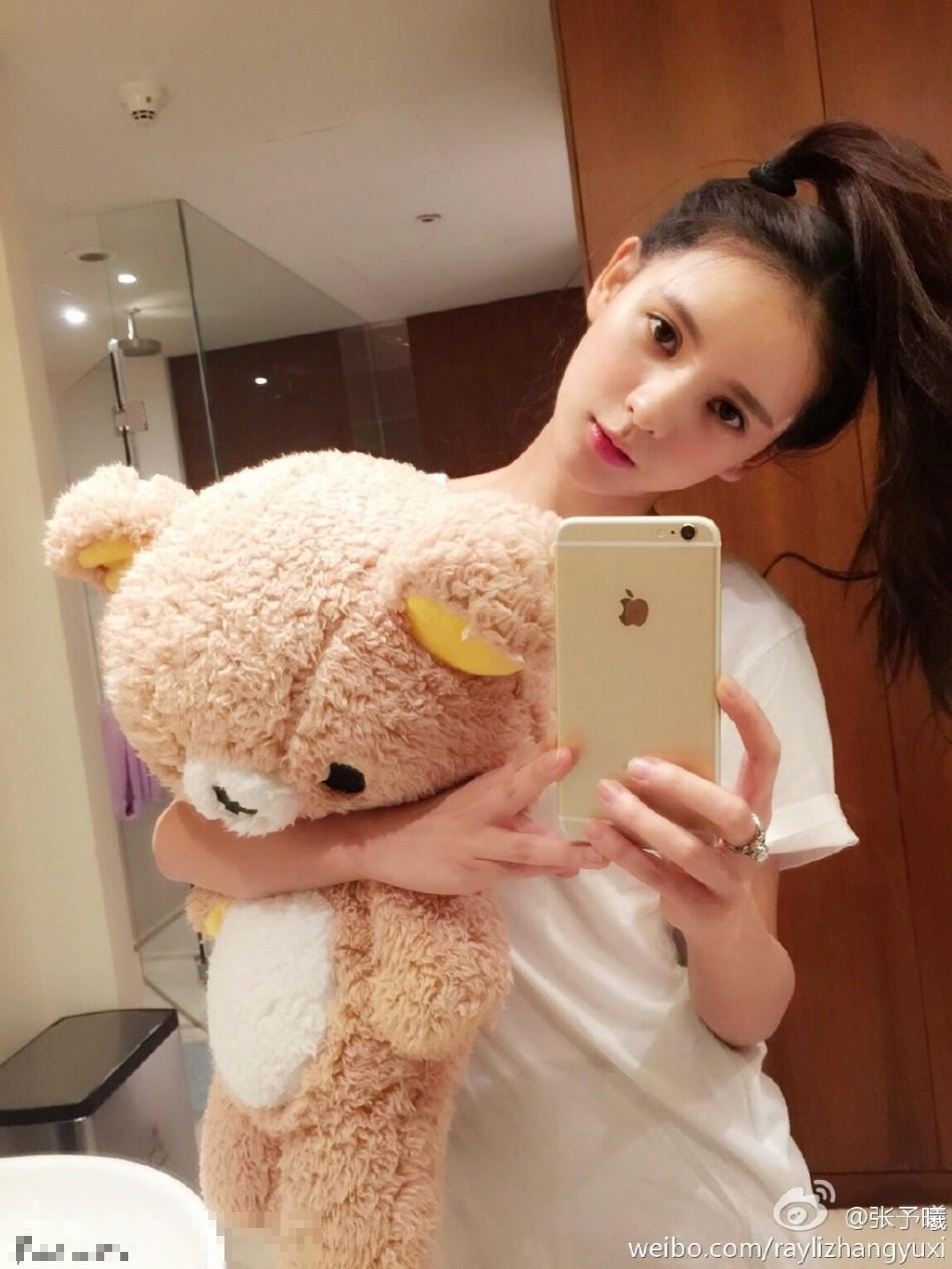 王思聪女友美艳私照曝光