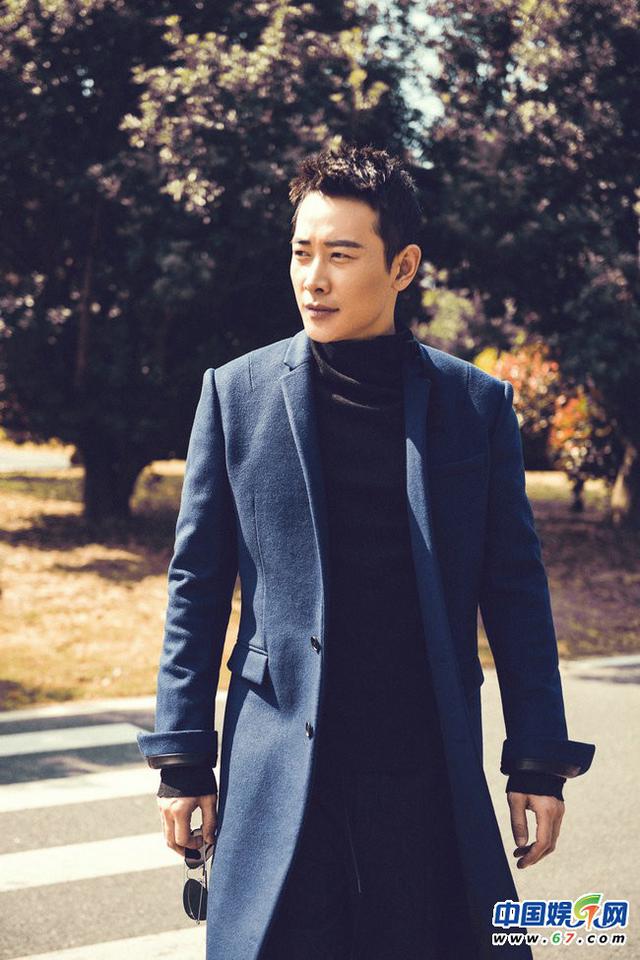 罗晋冬日写真曝光 新剧出演“花花公子”颜值爆表