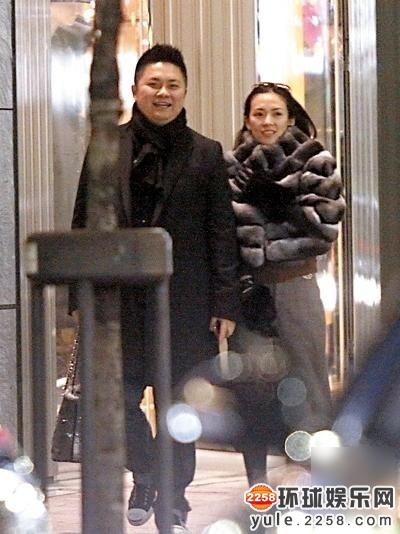 红楼女星遭遇潜规则 揭秘娱乐圈女星陪睡黑幕