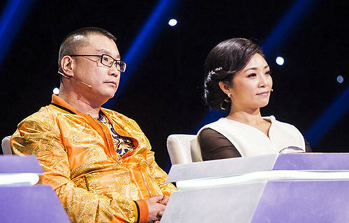 尹相杰在《寻找刘三姐》中担当评委