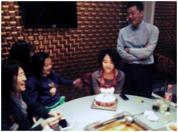 李亚鹏为窦靖童庆生