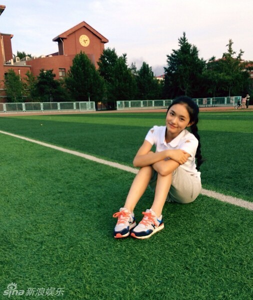 新任“星女郎”林允清纯私照曝光