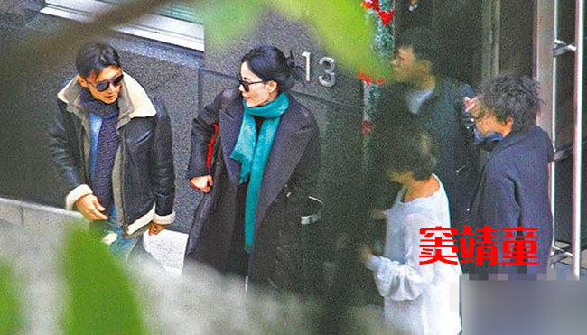 娱乐圈重组的五好文明家庭：洪欣儿子与继父哥俩好