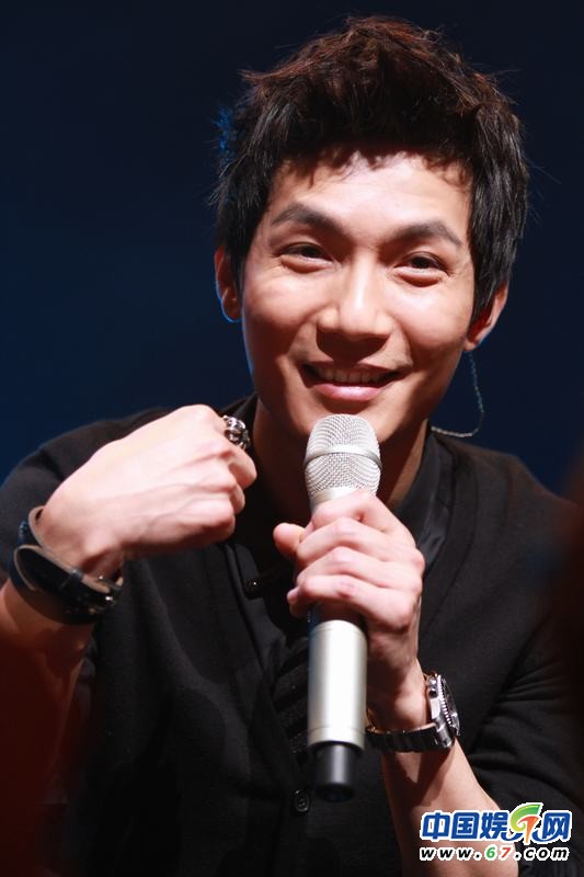 陈楚生全国巡演受热捧 新年伊始在踏征程