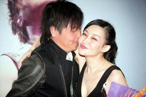 揭《我是歌手3》选手故事 韩红身陷同性传闻