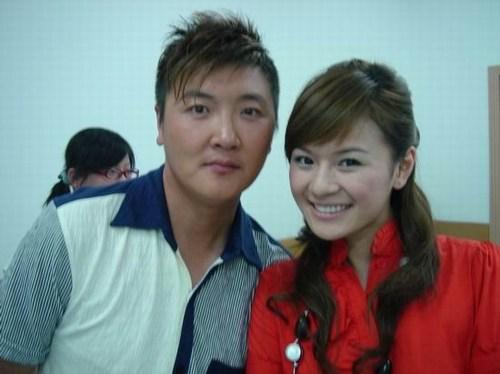 揭《我是歌手3》选手故事 韩红身陷同性传闻