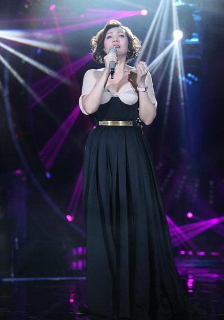 揭《我是歌手3》选手故事 韩红身陷同性传闻