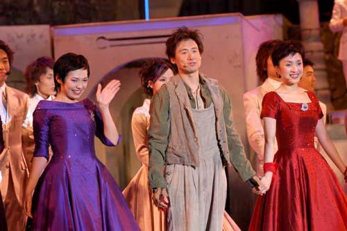 揭《我是歌手3》选手故事 韩红身陷同性传闻