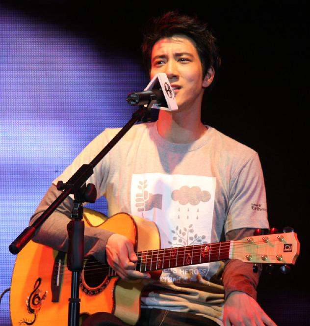 揭《我是歌手3》选手故事 韩红身陷同性传闻