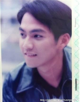 《何以笙箫默》钟汉良变情圣 钟汉良昔日青涩帅照