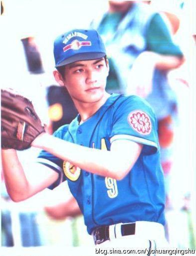 《何以笙箫默》钟汉良变情圣 钟汉良昔日青涩帅照