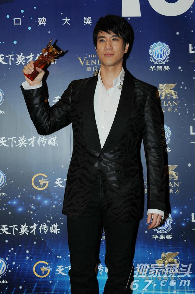华鼎奖率众星缅怀姚贝娜 王力宏自曝变化大为女儿创作新歌