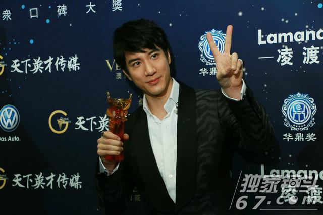 华鼎奖率众星缅怀姚贝娜 王力宏自曝变化大为女儿创作新歌