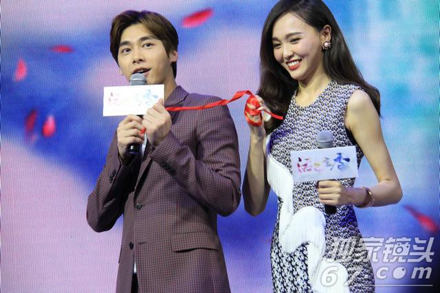 《活色生香》发布会唐嫣舒畅争艳 李易峰陈伟霆大秀基情