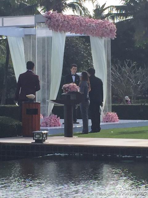 王栎鑫婚礼现场照曝光 新娘温婉动人撞脸大S