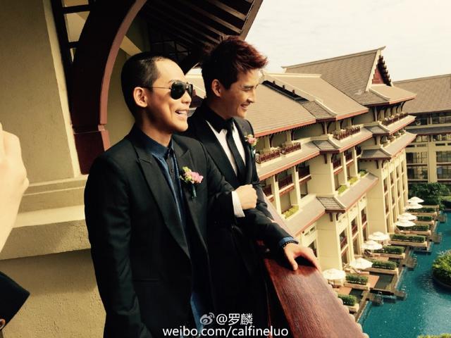 王栎鑫婚礼现场照曝光 新娘温婉动人撞脸大S