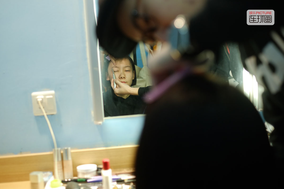 苏紫紫：从人体艺术家到小女人