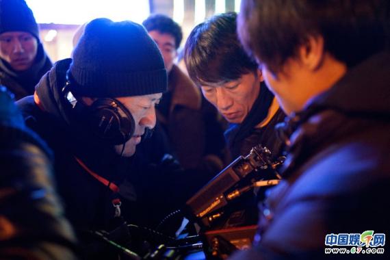 《解救吾先生》柏林曝先导海报 谁能解救刘德华