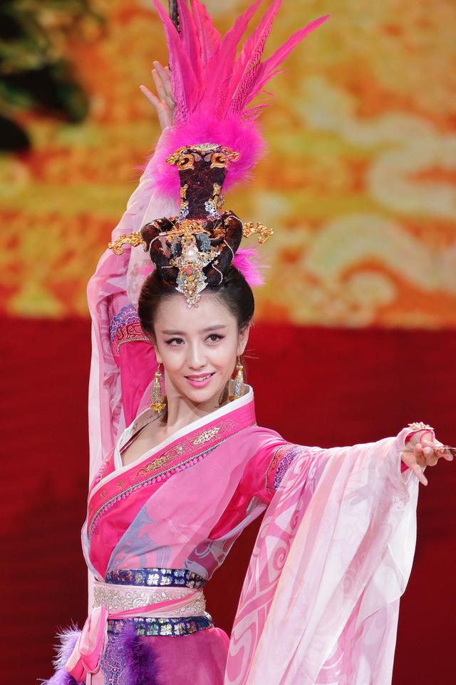 央视春晚彩排四大美女露真容 张靓颖张杰没现身