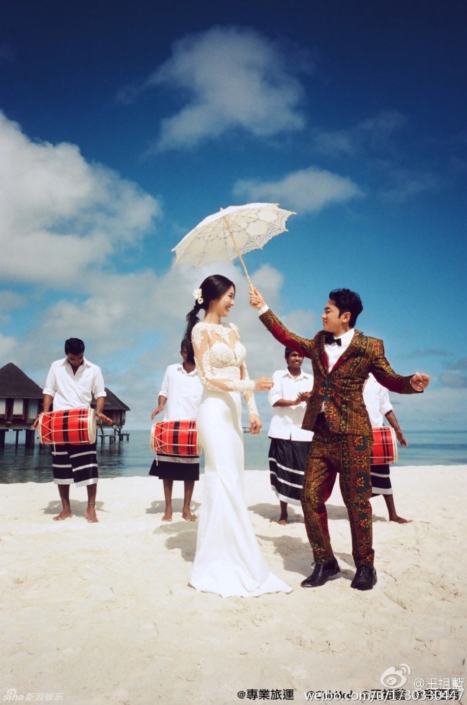 王祖蓝李亚男婚纱照